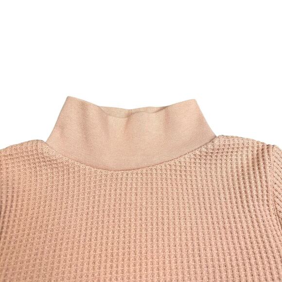 Aerie Blizzard Waffle Mockneck Tee Crop T-Shirt Tan Camel Brown Winter Top XS - Picture 6 of 7